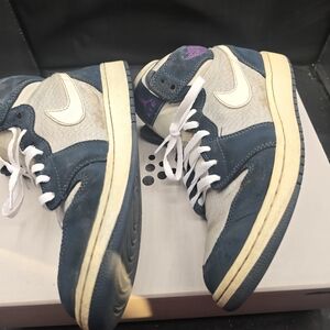 Nike‎ Navy and Cream High-Top Sneakers